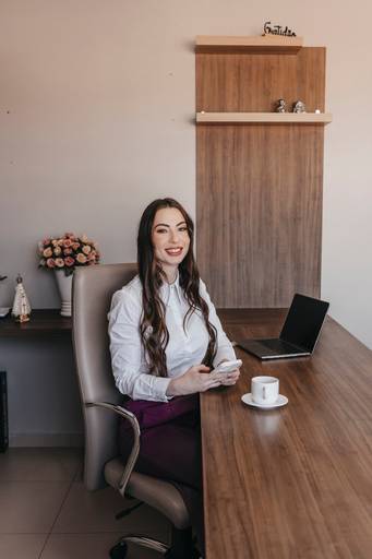 Foto psicologa escritório