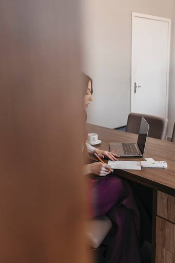 Foto psicologa escritório