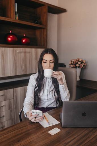 Foto psicologa escritório