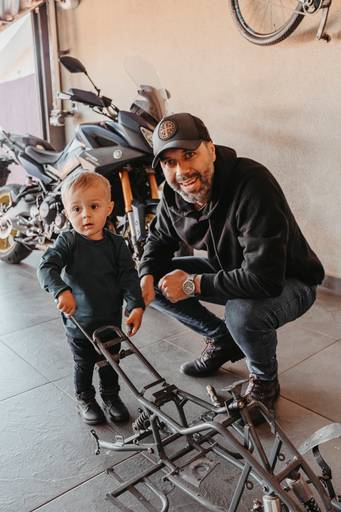 Pai e filho - mecanica - ensaio de dia dos pais