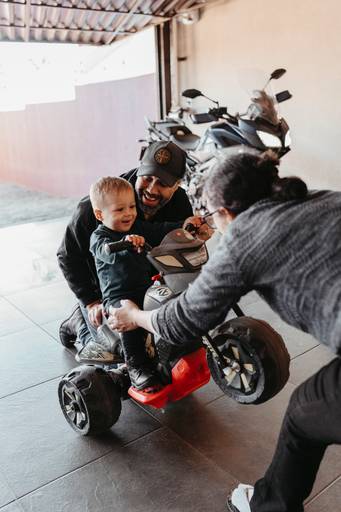 Pai e filho - mecanica - ensaio de dia dos pais