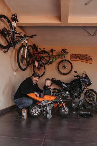 Pai e filho - mecanica - ensaio de dia dos pais