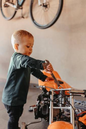 Pai e filho - mecanica - ensaio de dia dos pais