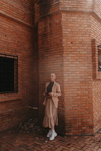 foto feminina urbana delicada