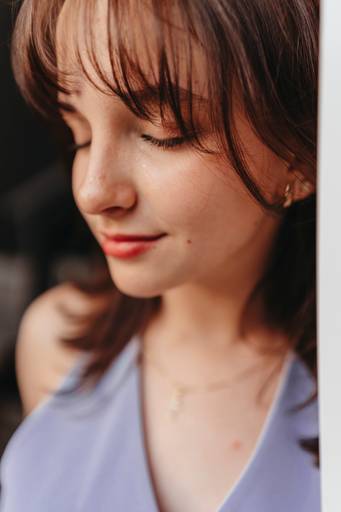 Ensaio de 15 anos boho delicado em casa