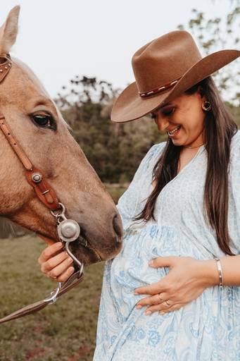 gestante fazenda cavalo