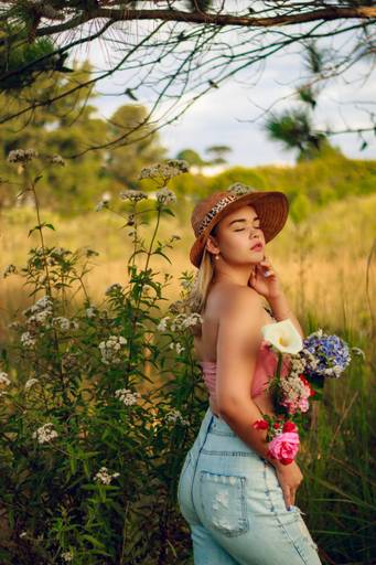 Ensaio com natureza e flores