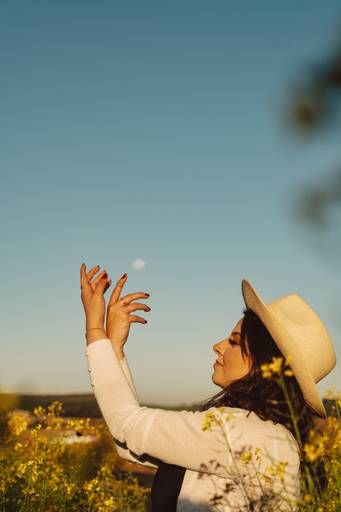 Ensaio feminino com canolas