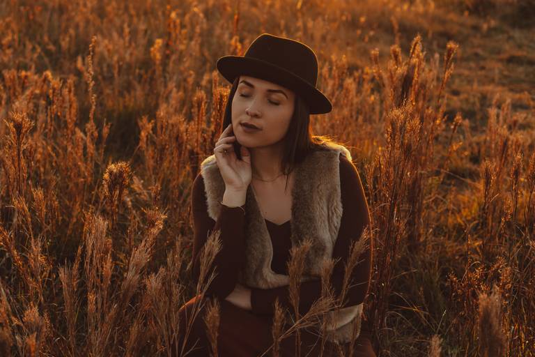 Ensaio feminino em um dia frio