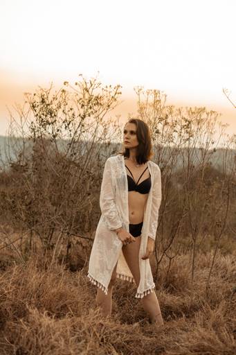 Ensaio sensual em terreno taldio 