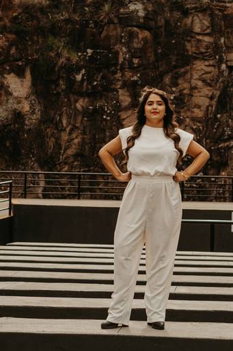 Ensaio urbano na praça da fé