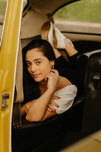 Ensaio feminino com fusca