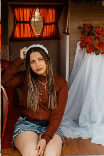 Ensaio feminino em kombi