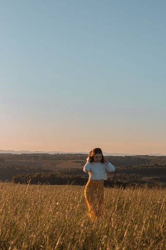 ensaio feminino em plantação