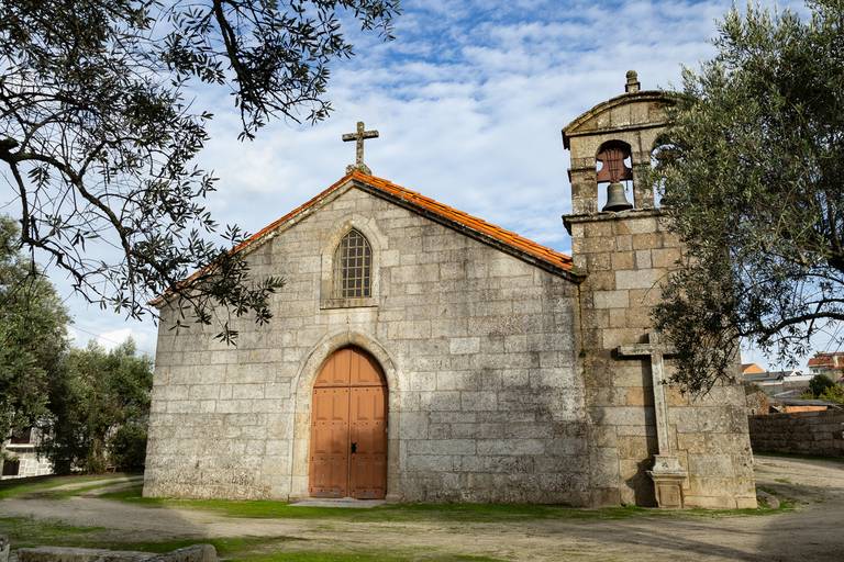fachada principal da igreja matriz de mangualde