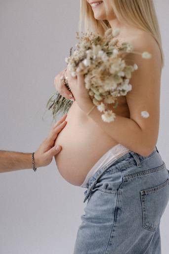 * Sessão de gravidez
* Fotografia de gravidez
* Ensaio gestante
* Sessão de gestante
* Fotografia de barriga de grávida
* Ensaio de gravidez em estúdio
* Fotos de grávidas
* Book gestante
* Fotógrafo para gestantes
* Estúdio fotográfico gestante