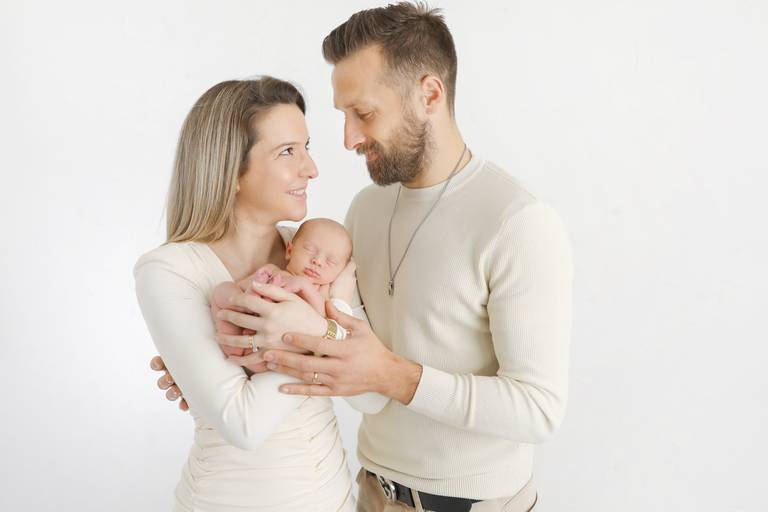 melhor fotografa de recém nascido Portugal, melhor fotografa de recém nascido, newborn, fotografa Portugal, melhor fotografa infantil