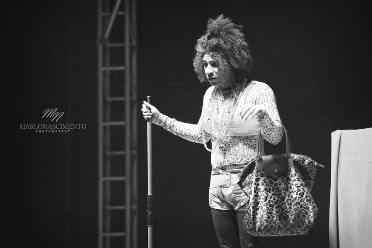 Stand Up Comedy - Show de Humor - Rodrigo Santana - Quenzas Hall - Macaé / Rio de Janeiro