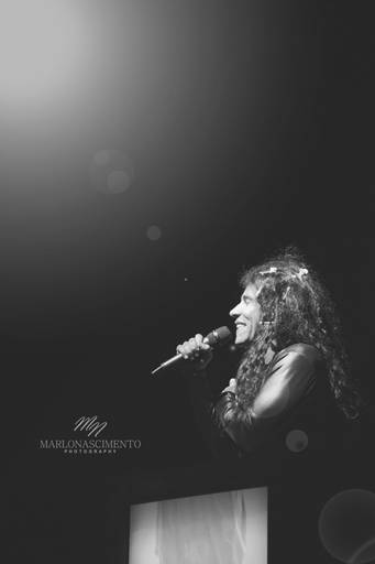 Stand Up Comedy - Show de Humor - Rodrigo Santana - Quenzas Hall - Macaé / Rio de Janeiro