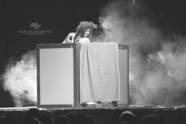 Stand Up Comedy - Show de Humor - Rodrigo Santana - Quenzas Hall - Macaé / Rio de Janeiro