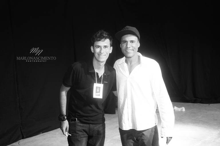 Stand Up Comedy - Show de Humor - Rodrigo Santana - Quenzas Hall - Macaé / Rio de Janeiro