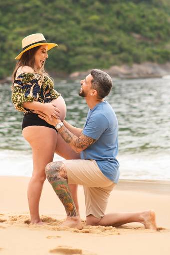 ensao de gestante na praia vermelha