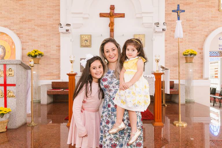 Batizado da pequena Amanda na Igreja Nossa Senhora do Bom Conselho, em São Paulo.