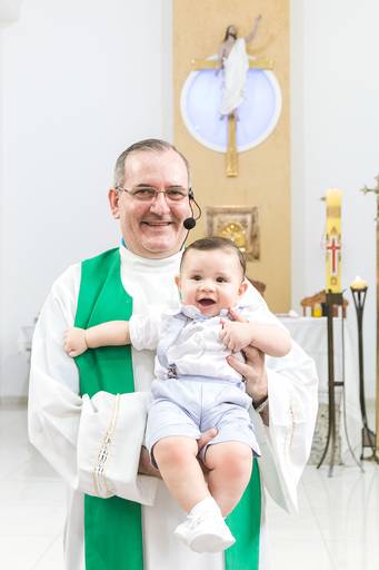 Fotos da cerimônia e festa de batismo do pequeno Pietro, na paróquia Santo Antônio, no bairro de Santo Amaro em São Paulo.