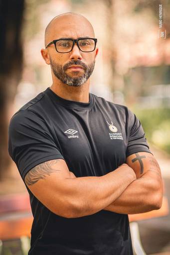 Retrato do personal trainer Rogério Menezes