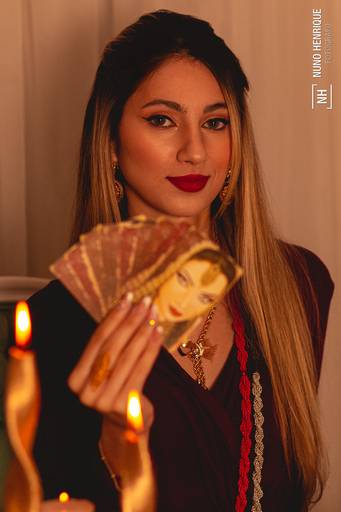 Retrato da astróloga Juliana.