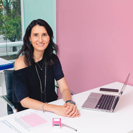 Retrato da dra Quisy Storti, cirurgiã vascular e angiologista.