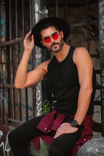 Ensaio Masculino urbano porto alegre viaduto da borges otávio rocha