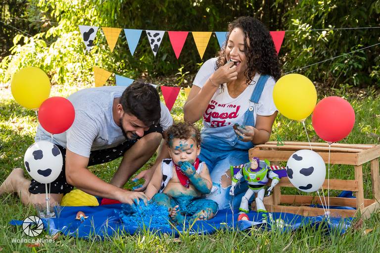 Ensaio Smash the cake do Guilherme