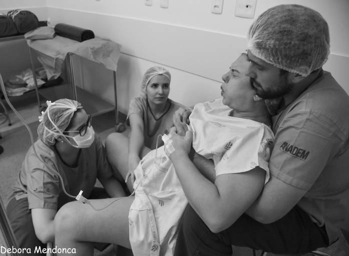 Foto de parto chegada do Enzo