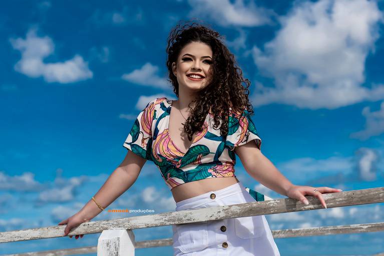 book-15 anos-fotografo-profissional-ensaio fotografico-vestido de 15 anos-castelo-praia-cavalo-gramado-torres-bento goncalves-book urbano-porto alegre