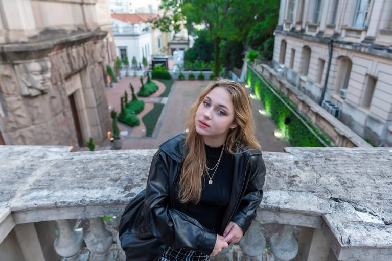 book-15 anos-fotografo-profissional-ensaio fotografico-vestido de 15 anos-castelo-praia-cavalo-gramado-torres-bento goncalves-book urbano-porto alegre