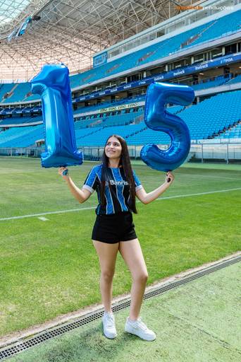 book-15 anos-fotografo-profissional-ensaio fotografico-vestido de 15 anos-castelo-praia-cavalo-gramado-torres-bento goncalves-book urbano-porto alegre