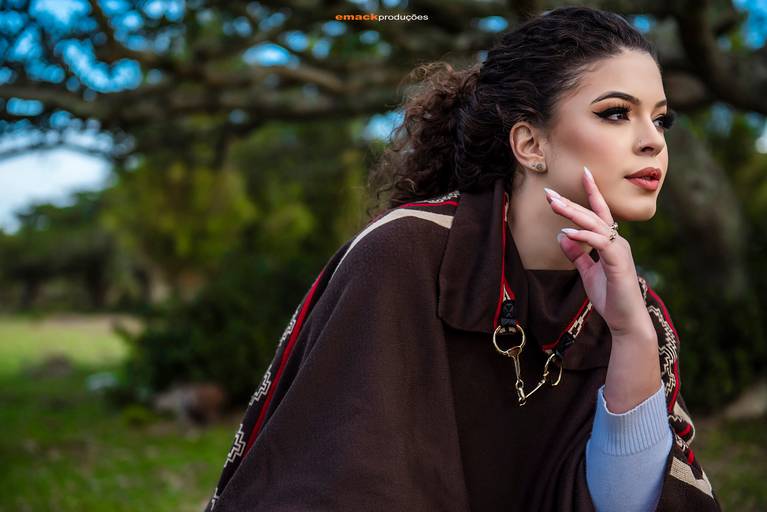 book-15 anos-fotografo-profissional-ensaio fotografico-vestido de 15 anos-castelo-praia-cavalo-gramado-torres-bento goncalves-book urbano-porto alegre