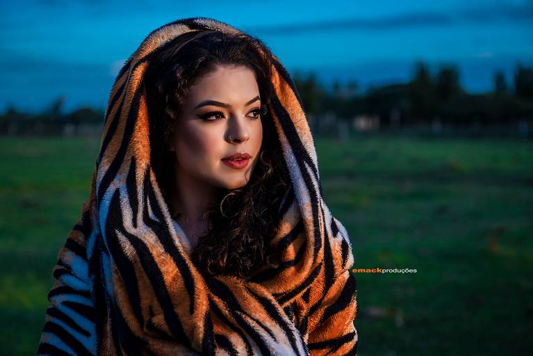 book-15 anos-fotografo-profissional-ensaio fotografico-vestido de 15 anos-castelo-praia-cavalo-gramado-torres-bento goncalves-book urbano-porto alegre