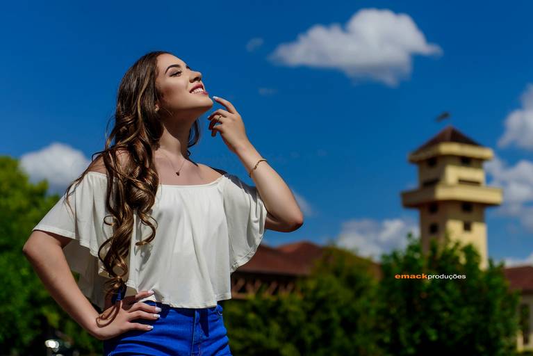 book-15 anos-fotografo-profissional-ensaio fotografico-vestido de 15 anos-castelo-praia-cavalo-gramado-torres-bento goncalves-book urbano-porto alegre