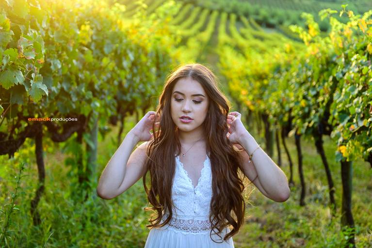 book-15 anos-fotografo-profissional-ensaio fotografico-vestido de 15 anos-castelo-praia-cavalo-gramado-torres-bento goncalves-book urbano-porto alegre