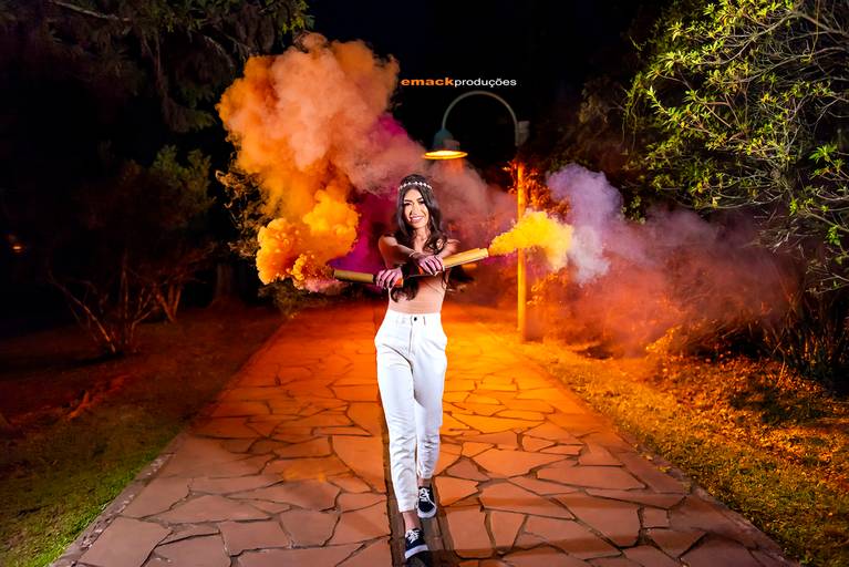 book-15 anos-fotografo-profissional-ensaio fotografico-vestido de 15 anos-castelo-praia-cavalo-gramado-torres-bento goncalves-book urbano-porto alegre