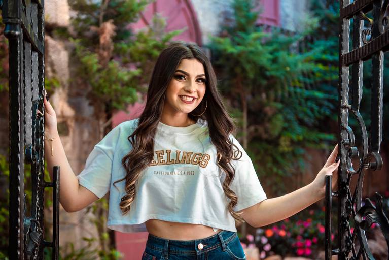 book-15 anos-fotografo-profissional-ensaio fotografico-vestido de 15 anos-castelo-praia-cavalo-gramado-torres-bento goncalves-book urbano-porto alegre