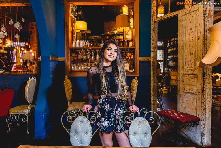 book-15 anos-fotografo-profissional-ensaio fotografico-vestido de 15 anos-castelo-praia-cavalo-gramado-torres-bento goncalves-book urbano-porto alegre