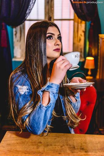 book-15 anos-fotografo-profissional-ensaio fotografico-vestido de 15 anos-castelo-praia-cavalo-gramado-torres-bento goncalves-book urbano-porto alegre