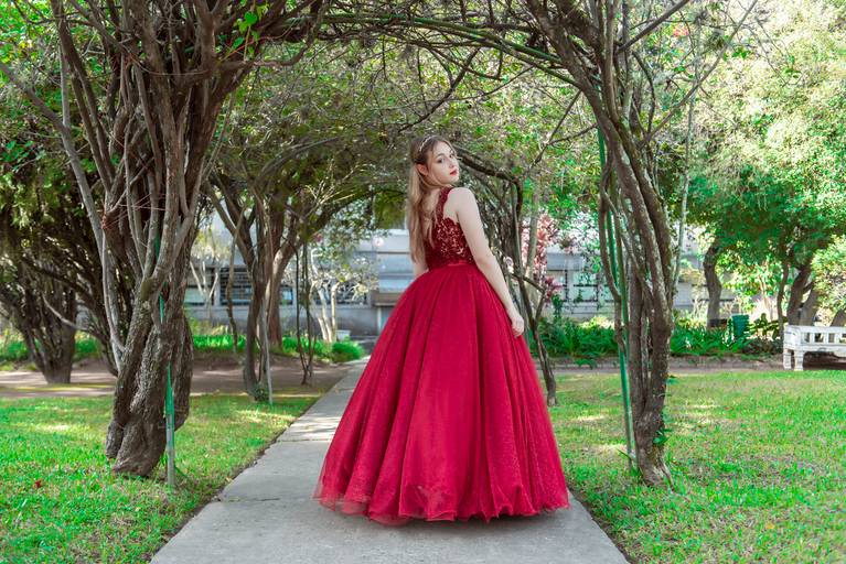 book-15 anos-fotografo-profissional-ensaio fotografico-vestido de 15 anos-castelo-praia-cavalo-gramado-torres-bento goncalves-book urbano-porto alegre