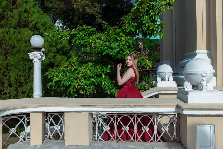 book-15 anos-fotografo-profissional-ensaio fotografico-vestido de 15 anos-castelo-praia-cavalo-gramado-torres-bento goncalves-book urbano-porto alegre