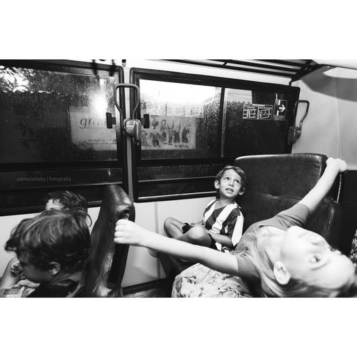 Aniversario em ônibus. Ônibus para levar crianças da escola ate o buffet vila da arte perdizes 