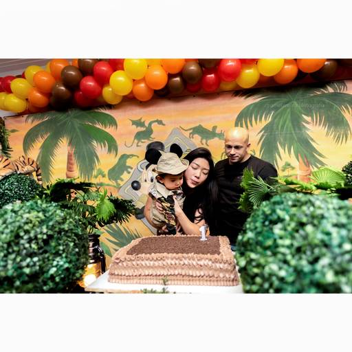 buffet mundo encantado, decoração para festas de 1 ano. Tema mickey na floresta para meninos