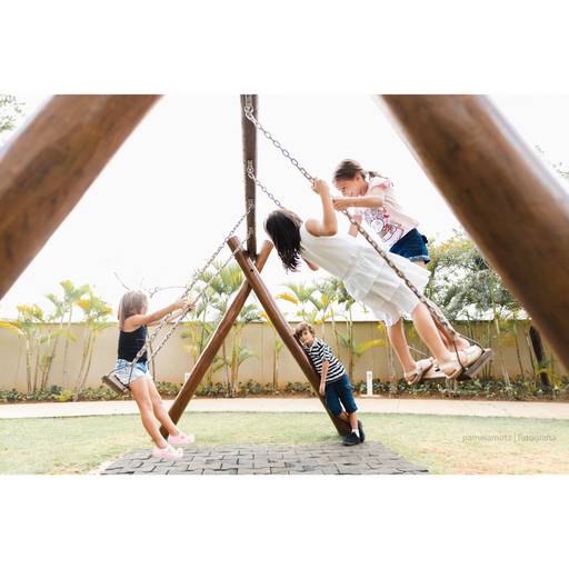 festa infantil no quintal, tema jardim, tema menino, brinquedos de madeira em festas. Recreação infantil para festas na residencia